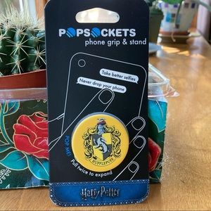 FREE HufflepuffPopSocket w 1+bundle/ listed price